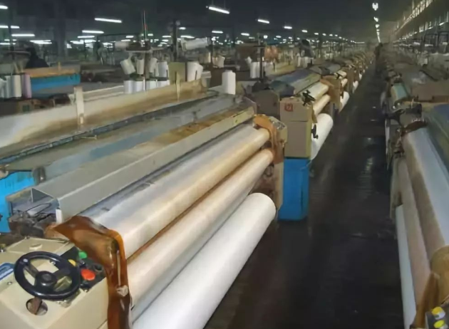 噴水織機的工藝參數(shù)有哪些？如何優(yōu)化調整？